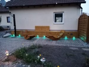 Chill-out-area - Wohlfühl-Oase aus Holz mit RGB LED Beleuchtung